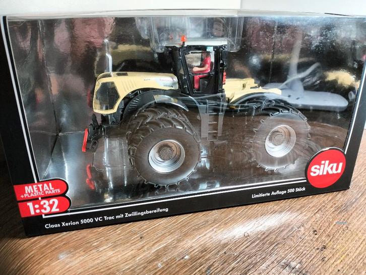 Te koop Claas Xerion 5000 Stotz Tractorado 2018 Dubbellucht., Hobby en Vrije tijd, Modelauto's | 1:32, Zo goed als nieuw, Tractor of Landbouw