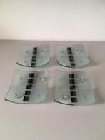 4 leuke, glazen schaaltjes. Stapelbaar., Huis en Inrichting, Keuken | Servies, Ophalen of Verzenden, Overige stijlen, Glas, Schaal of Schalen