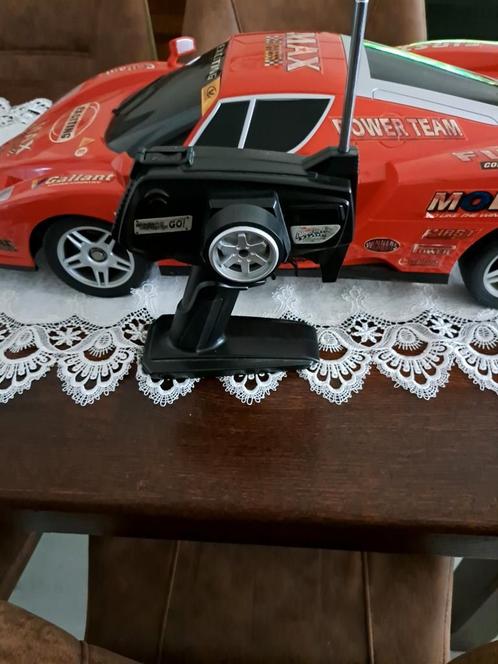 Radiografisch bestuurbare auto, Hobby en Vrije tijd, Modelbouw | Radiografisch | Auto's, Zo goed als nieuw, Auto offroad, Elektro