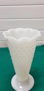 Vaas hobnail vintage melkglas, Ophalen of Verzenden