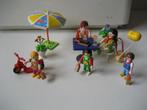 playmobil vriendinnen met kinderen op terras, Kinderen en Baby's, Speelgoed | Playmobil, Ophalen of Verzenden, Zo goed als nieuw