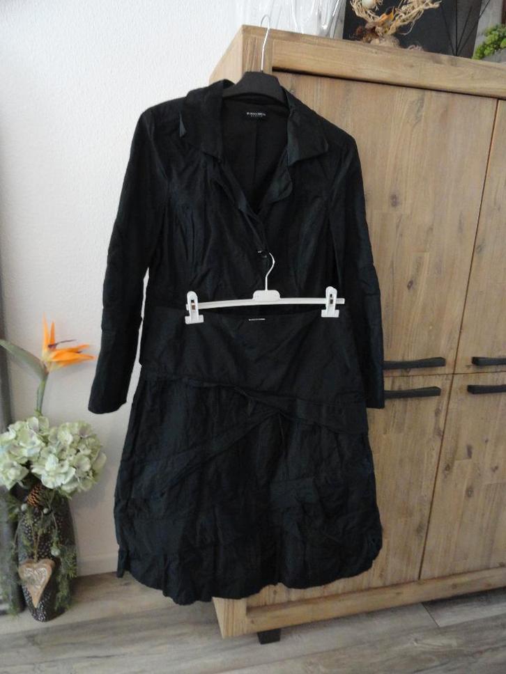 Blacky Dress rok en jasje (colbert - blazer) maat 42 44, Kleding | Dames, Jasjes, Kostuums en Pakken, Zo goed als nieuw, Kostuum of Pak