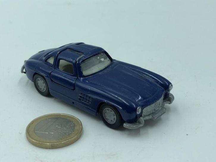 Mercedes 300 SL Blauw, Siku, Hobby en Vrije tijd, Modelauto's | 1:50, Gebruikt, Auto, SIKU, Ophalen of Verzenden