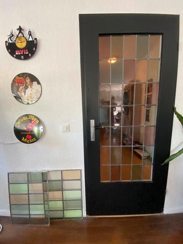 Glas in lood deur incl 2 glas in lood ramen beschikbaar voor biedingen