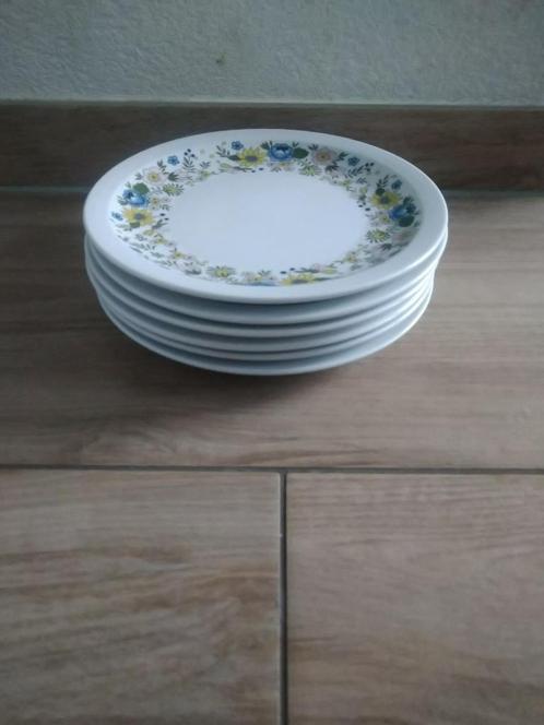 Bavaria Praktica - 6 mooie gebloemde borden, Huis en Inrichting, Keuken | Servies, Gebruikt, Bord(en), Overige stijlen, Porselein