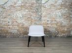 Muuto Fiber Lounge Chair bij TheReSales, Hout, Minder dan 75 cm, Ophalen of Verzenden, Zo goed als nieuw
