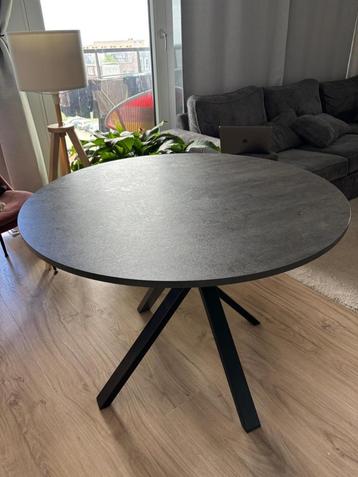 Moderne IKEA MARIEDAMM tafel – donkergrijs beschikbaar voor biedingen