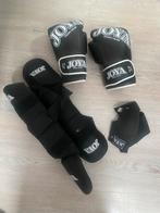 Kickboks Set - Handschoenen, scheenbeschermers, Sport en Fitness, Ophalen of Verzenden, Nieuw, Bokshandschoenen