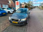 Volvo V70 2.0 2009  Nette auto.APK t/m 01-2027, Trekhaak., Auto's, Volvo, Voorwielaandrijving, 145 pk, Zwart, 4 cilinders