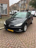 Peugeot 206 1.4 5D 2005 Zwart, Auto's, Peugeot, Voorwielaandrijving, 4 cilinders, Zwart, Origineel Nederlands