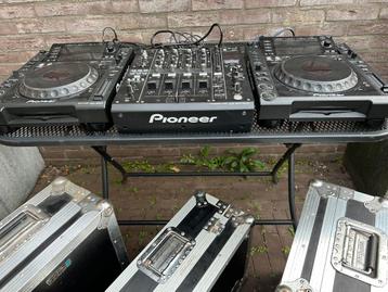 DJ set beschikbaar voor biedingen