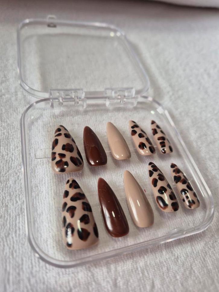 Press on nails, Sieraden, Tassen en Uiterlijk, Uiterlijk | Cosmetica en Make-up, Nieuw, Handen en Nagels, Verzenden