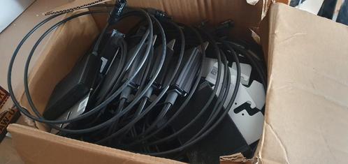 Micro omvormers ,optimizer , beugels ,klemmenkabel OPRUIMING, Doe-het-zelf en Verbouw, Zonnepanelen en Toebehoren, Nieuw, Compleet systeem