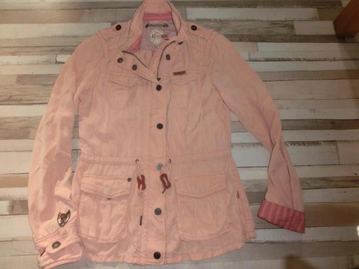 Khujo erg leuk roze zomerjasje/parka maat M., Kleding | Dames, Jassen | Zomer, Zo goed als nieuw, Maat 38/40 (M), Roze, Ophalen of Verzenden