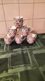 4  Nieuwe mokken en Roomkannetje Kakelbont servies, Ophalen of Verzenden, Nieuw, Overige stijlen, Kop(pen) en/of Schotel(s)