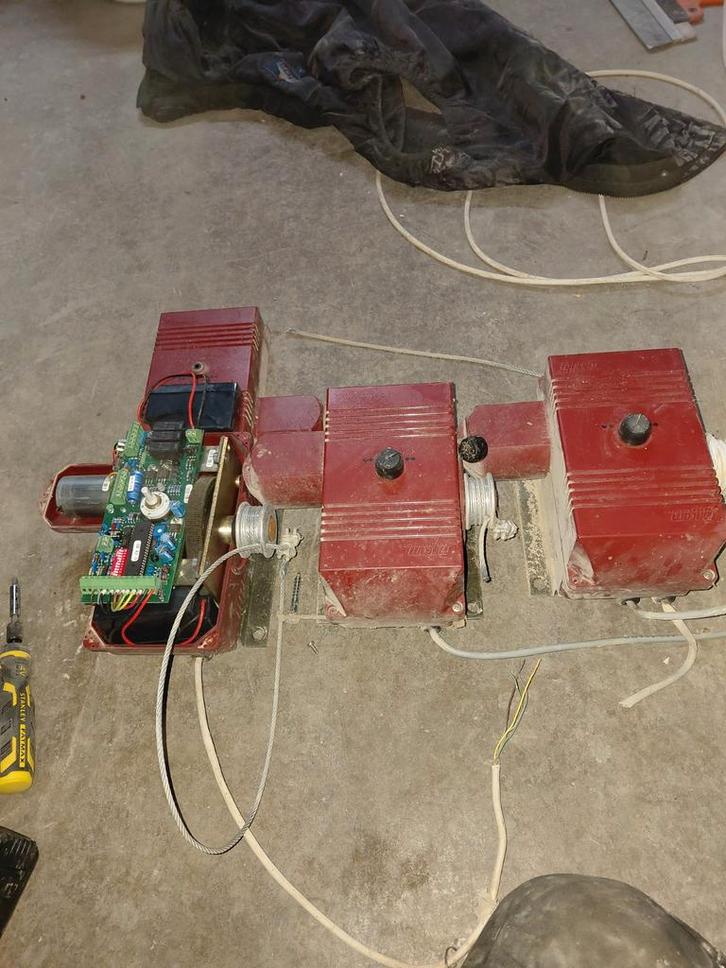 liermotor ml 50, Doe-het-zelf en Verbouw, Lieren en Takels, Gebruikt, Elektrisch, Ophalen of Verzenden