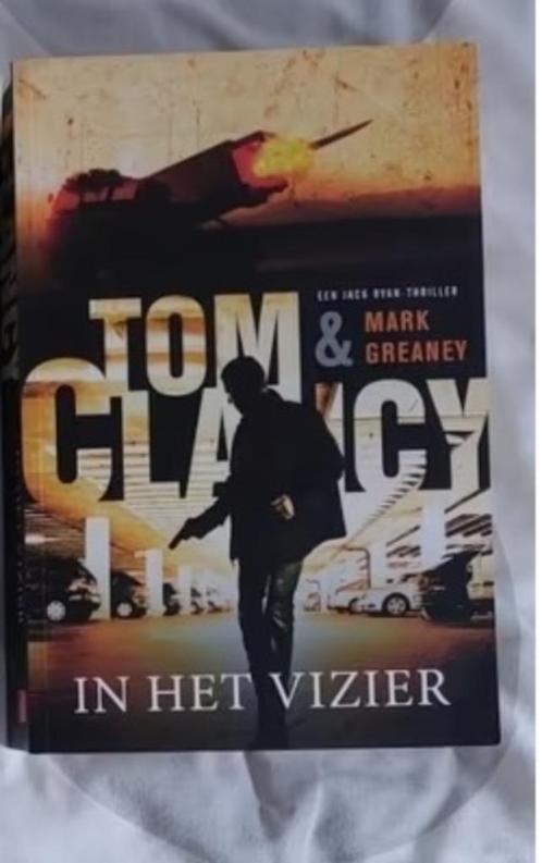 Tom Clancy In het vizier, Boeken, Thrillers, Zo goed als nieuw, Nederland, Ophalen of Verzenden