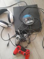 Ps4  1 TB come with one red remote and 2 remote with cable, Ophalen of Verzenden, Zo goed als nieuw, Met 1 controller