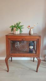 14. Mooi vintage theekastje met geslepen glas, Huis en Inrichting, Kasten | Vitrinekasten, Ophalen, Onbekend, 50 tot 100 cm, Glas