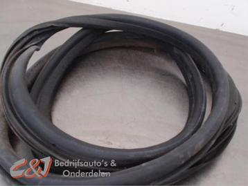 Schuifdeur Rubber rechts van een Citroen Berlingo beschikbaar voor biedingen