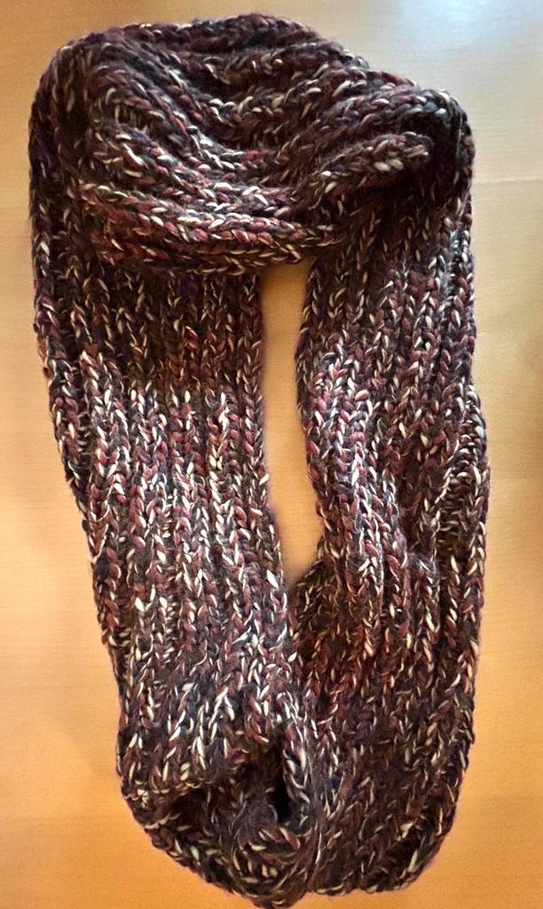 Mooie hand gebreide col sjaal, Kleding | Dames, Mutsen, Sjaals en Handschoenen, Nieuw, Sjaal, Ophalen of Verzenden