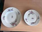 3 diepe borden en 2 ontbijtbordjes, Limoges France, vintage, Ophalen of Verzenden