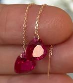 oorbellen goud 18k robijn hart, Sieraden, Tassen en Uiterlijk, Oorbellen, Hangers, Ophalen of Verzenden, Zo goed als nieuw, Met edelsteen