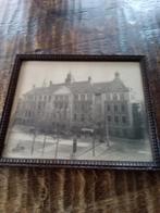 Oud schilderijtje met gebouw, Antiek en Kunst, Kunst | Tekeningen en Foto's, Ophalen of Verzenden