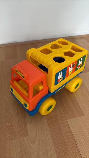 Nijntje auto vormenstoof beschikbaar voor biedingen