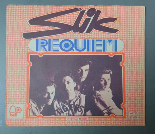 Single Silk Requiem en anyway Everyday, Cd's en Dvd's, Vinyl Singles, Zo goed als nieuw, Single, Pop, 7 inch, Ophalen of Verzenden