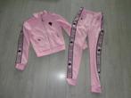 roze meisjesjas en broek van Reinders, maat 152, Ophalen of Verzenden, Zo goed als nieuw, Meisje, Setje