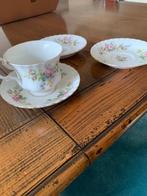 Royal Albert kop en schotel en twee losse schoteltjes, Antiek en Kunst, Ophalen