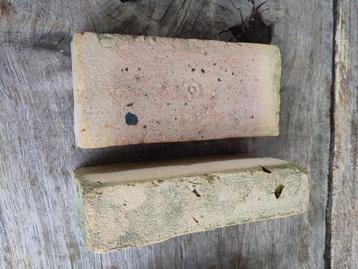 Gele bakstenen - ca. 180 stuks (geschikt als keimstenen) beschikbaar voor biedingen