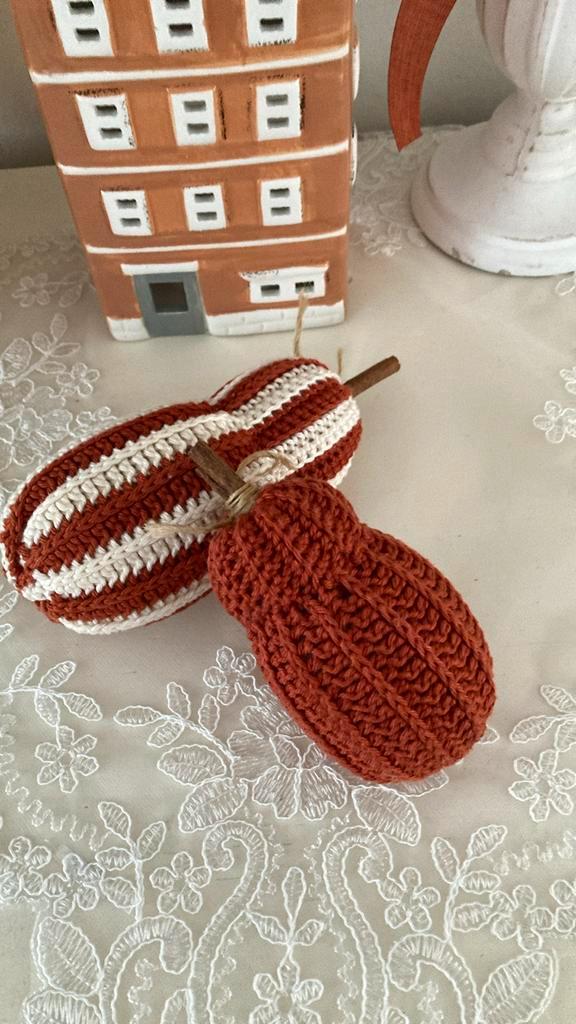 Met de hand gehaakte herfst decoratie kalebassen, Hobby en Vrije tijd, Breien en Haken, Nieuw, Haken, Overige typen, Ophalen of Verzenden