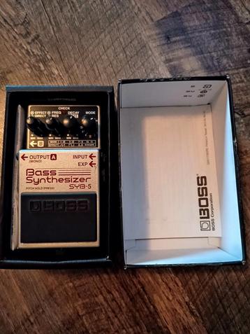 VERKOCHT! Boss Bass Synthesizer SYB-5 beschikbaar voor biedingen