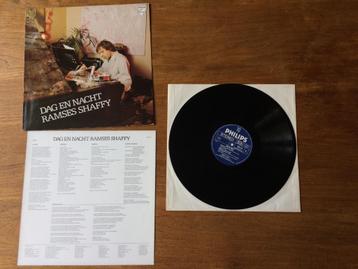 Ramses Shaffy LP Dag En Nacht met o.a. “Laat me” z.g.a.n. beschikbaar voor biedingen