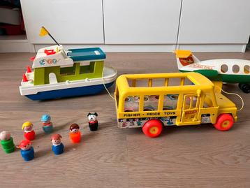 Fisher Price schoolbus, vliegtuig en boot beschikbaar voor biedingen