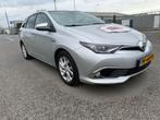 Toyota Auris 1.8 Hybrid Executive 2017 Grijs, 65 €/maand, 28 km/l, Origineel Nederlands, Te koop