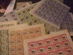 Doosje bundels en vellen Indiase staten en roof staten, Postzegels en Munten, Ophalen of Verzenden, Buitenland