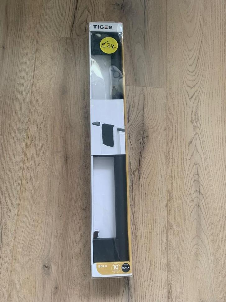Nieuw  mat zwart Handdoekrek Tiger 60 cm, Huis en Inrichting, Badkamer | Badtextiel en Accessoires, Nieuw, Handdoekenrek, Zwart