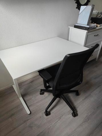 Bureau Nieuw in hoogte verstelbaar!