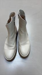 AGL dames schoen  maat 40,5, Kleding | Dames, Schoenen, Overige kleuren, Agl, Ophalen of Verzenden, Sneakers of Gympen