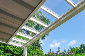 Glas veranda 725x290 cm incl. Elektrische zonwering € 4500 beschikbaar voor biedingen