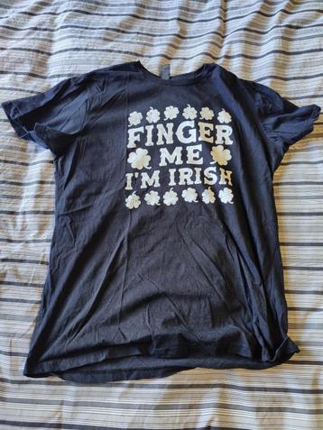 Tshirt met foute, grappige tekst. Draagmaat M (M21) beschikbaar voor biedingen