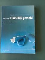 basisboek Huiselijk geweld signaleren melden aanpakken, Diverse auteurs, Zo goed als nieuw, Alpha, HBO