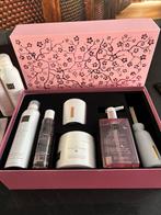 Grote set en meer Rituals of Sakura ! Incl tray:plankje, Ophalen of Verzenden, Nieuw, Bodylotion, Crème of Olie