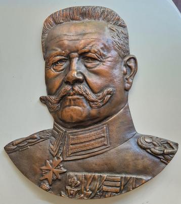 Grote bronzen plaquette von Hindenburg.  beschikbaar voor biedingen