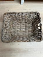 Mooie rieten lectuurmand. Laatste kans!!!, Huis en Inrichting, Woonaccessoires | Krantenbakken en Lectuurbakken, Ophalen, Nieuw