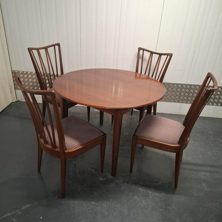 Vintage PATIJN 4 st. eetkamerstoelen spijlenstoelen stoelen, Huis en Inrichting, Stoelen, Gebruikt, Vier, Hout, Stof, Bruin, Ophalen