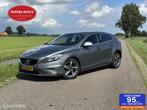 Volvo V40 2.0 D2 Momentum Nette auto!, Voorwielaandrijving, Euro 6, 4 cilinders, 1969 cc